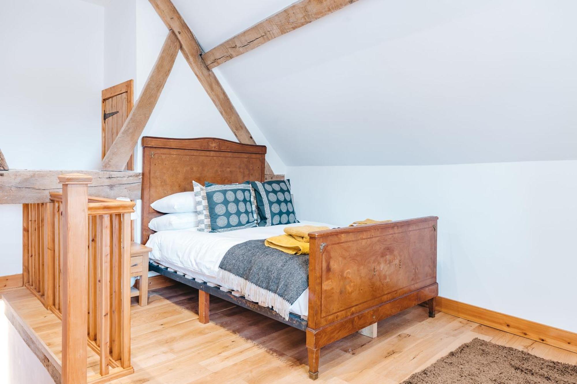 Ryton Grange Church Barn Sleeps 5 Шрусбери Экстерьер фото