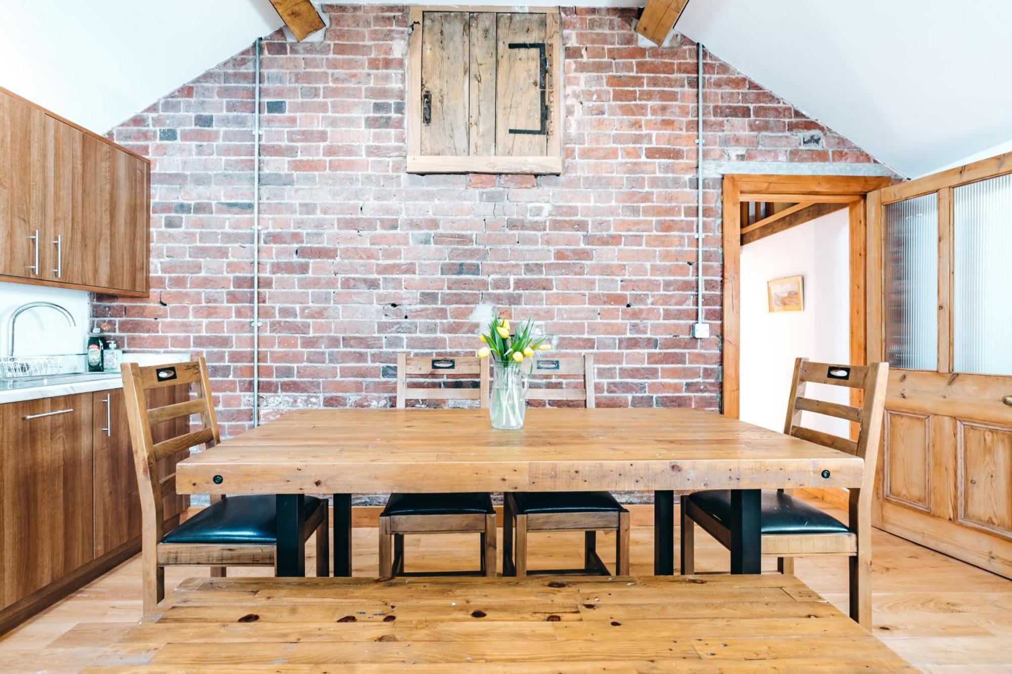 Ryton Grange Church Barn Sleeps 5 Шрусбери Экстерьер фото